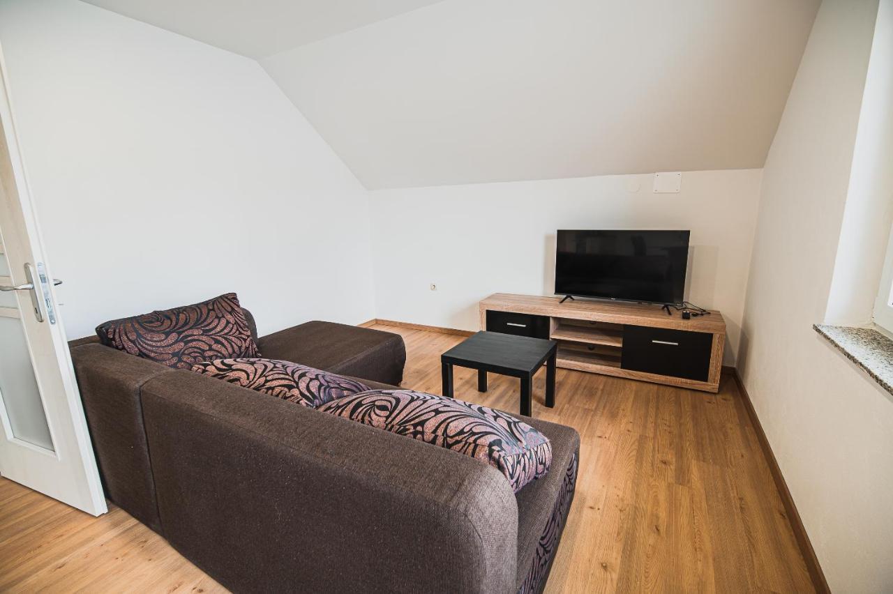 Mojcin Pisker Apartment House Kranj Exterior foto