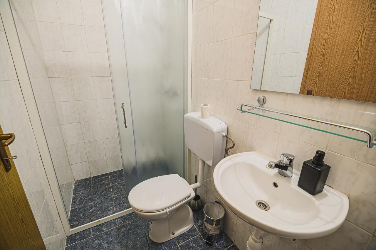 Mojcin Pisker Apartment House Kranj Exterior foto
